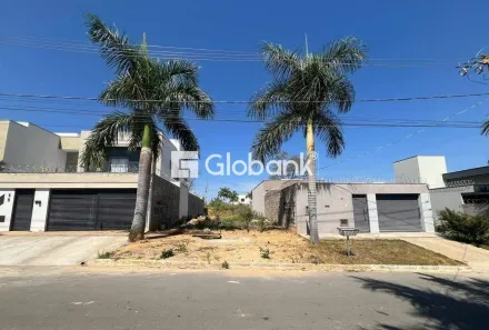 Lote/Terreno à venda, 202m² no Loteamento Reserva Real, Montes Claros
