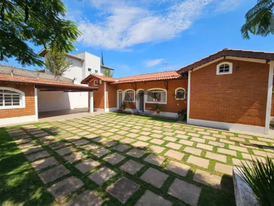 Casa com 4 Quartos à venda, 166m² no Loteamento Jardim Parque das Palmeiras, Serra Negra