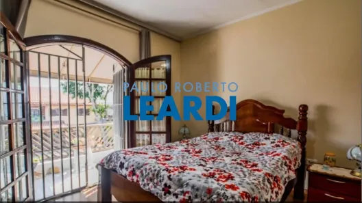 Sobrado com 2 Quartos à venda, 158m² no Vila Scarpelli, Santo André