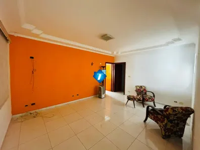 Casa com 3 Quartos à venda, 230m² no Cidade Jardim, Uberlândia