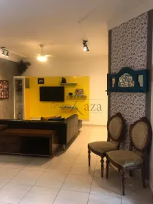 Casa com 2 Quartos à venda, 158m² no Loteamento Villa Branca, Jacareí