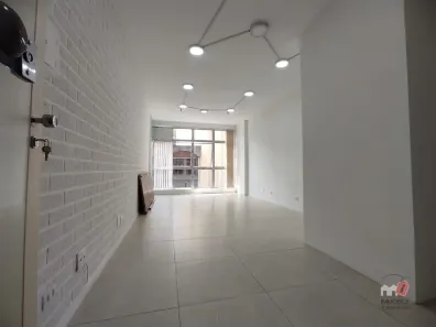 Sala Comercial à venda, 30m² no Centro, Petrópolis