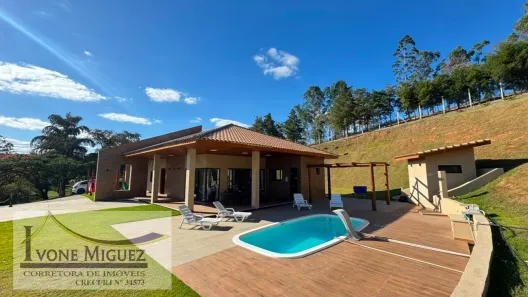 Casa com 4 Quartos à venda, 384m² no Andrade Pinto, Vassouras
