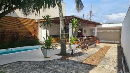 Casa com 4 Quartos à venda, 320m² no Sumaré, Caraguatatuba