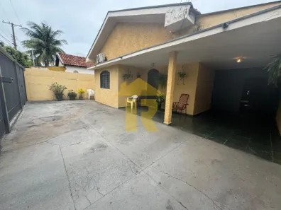 Casa com 4 Quartos à venda, 220m² no Jardim Santa Catarina, São José do Rio Preto