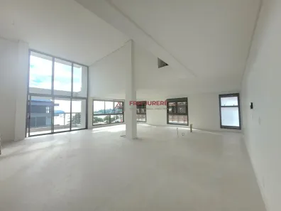 Apartamento com 3 Quartos à venda, 206m² no Jurerê, Florianópolis