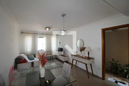 Casa com 3 Quartos à venda, 210m² no Parque Peruche, São Paulo