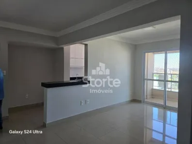 Apartamento com 2 Quartos para alugar, 74m² no Santa Mônica, Uberlândia