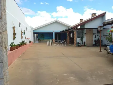 Casa com 3 Quartos à venda, 286m² no Vila Nova Santa Clara, Bauru