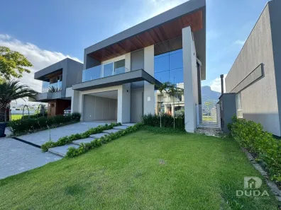 Casa de Condomínio com 3 Quartos à venda, 241m² no Pedra Branca, Palhoça