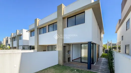Casa com 3 Quartos à venda, 121m² no Morro das Pedras, Florianópolis