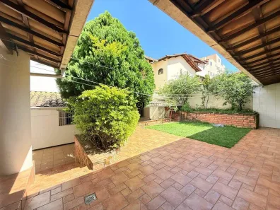 Casa com 3 Quartos à venda, 299m² no Serrano, Belo Horizonte