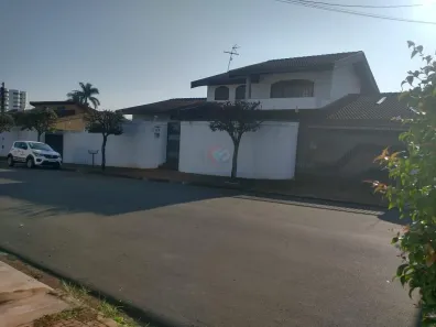 Casa com 3 Quartos à venda, 400m² no Parque Residencial Versailles, Sumaré