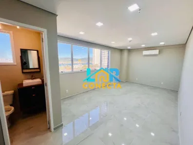 Sala Comercial para alugar, 30m² no Ponta da Praia, Santos