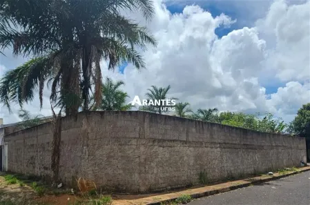 Lote/Terreno à venda, 360m² no Santa Mônica, Uberlândia
