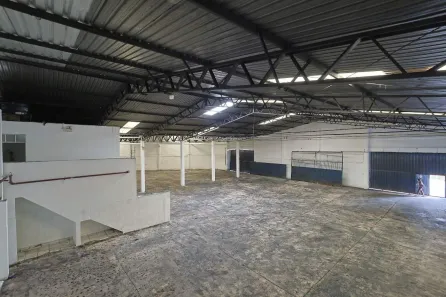Galpão/Depósito/Armazém para alugar, 2160m² no Kennedy, Contagem