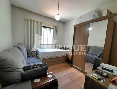 Casa com 3 Quartos à venda, 187m² no Jardim São Pedro, Porto Alegre
