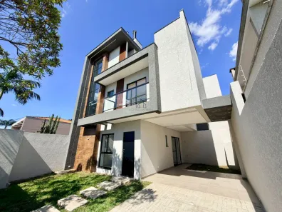 Casa com 3 Quartos à venda, 120m² no Novo Mundo, Curitiba
