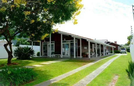 Casa com 4 Quartos à venda, 270m² no Lagoa da Conceição, Florianópolis