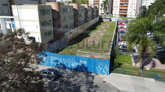 Lote/Terreno para alugar, 1263m² no Centro Cívico, Curitiba