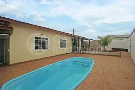 Casa com 3 Quartos à venda, 180m² no Cidade Nova Peruíbe, Peruíbe