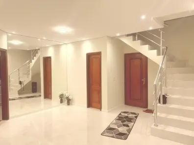 Casa com 4 Quartos para alugar, 300m² no Jardim Guapira, São Paulo