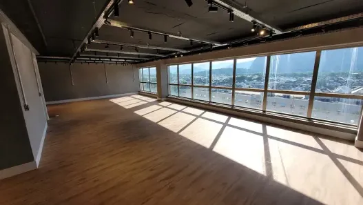Sala Comercial à venda, 108m² no Recreio dos Bandeirantes, Rio de Janeiro