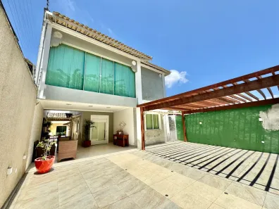Casa com 4 Quartos à venda, 282m² no Cambeba, Fortaleza
