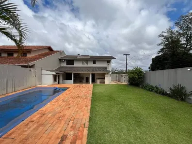 Casa com 3 Quartos para alugar, 400m² no Country, Cascavel