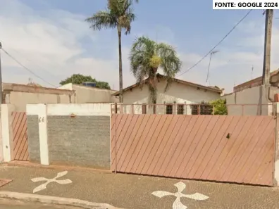 Casa com 2 Quartos à venda, 173m² no Jardim Eloísa, Leme