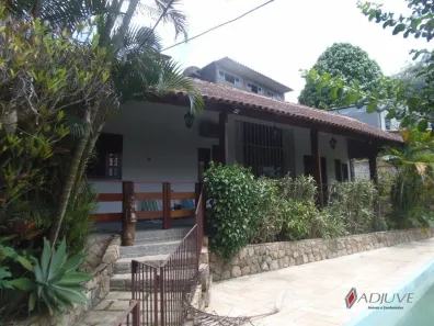 Casa com 5 Quartos à venda, 390m² no Simeria, Petrópolis
