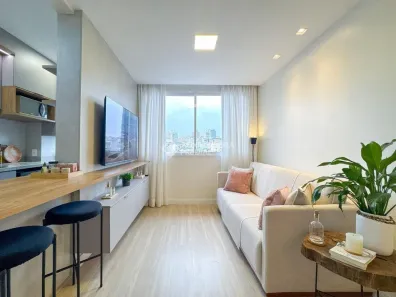 Apartamento com 2 Quartos para alugar, 56m² no São João, Porto Alegre