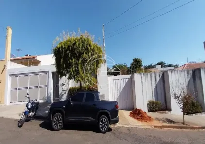 Casa com 3 Quartos à venda, 792m² no Centro, Marília