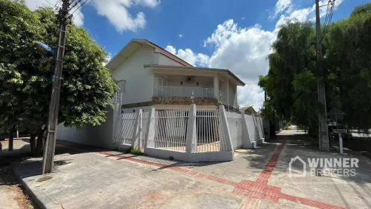 Sobrado com 3 Quartos à venda, 244m² no Jardim Alvorada, Maringá
