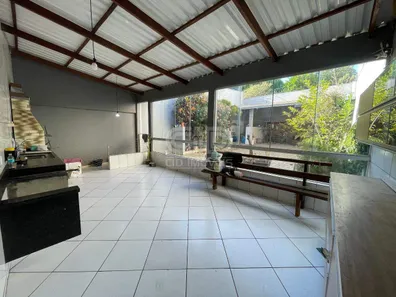 Sobrado com 4 Quartos à venda, 223m² no Canjica, Cuiabá