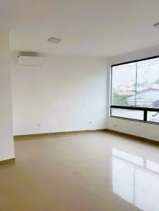 Sala Comercial para alugar, 33m² no Loteamento Villa Branca, Jacareí