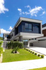 Casa de Condomínio com 3 Quartos à venda, 288m² no Santa Regina, Camboriú