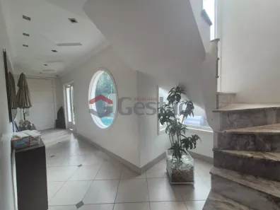 Sobrado com 3 Quartos à venda, 200m² no Estância Velha, Canoas