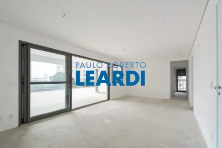 Apartamento com 2 Quartos à venda, 230m² no Vila Mariana, São Paulo