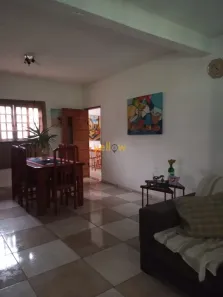Fazenda/Sítio com 4 Quartos à venda, 175m² no Parque Alvorada, Suzano