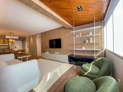 Apartamento com 3 Quartos à venda, 110m² no Centro, Balneário Camboriú