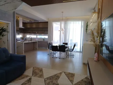 Casa com 3 Quartos à venda, 220m² no Igara, Canoas
