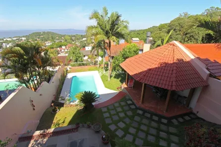 Casa com 4 Quartos à venda, 411m² no Jardim Isabel, Porto Alegre