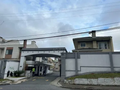 Sobrado com 3 Quartos à venda, 119m² no Cachoeira, Curitiba