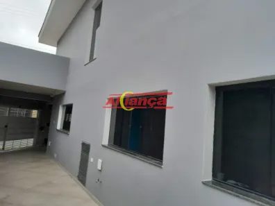 Sobrado com 3 Quartos à venda, 223m² no Vila Adelaide Perella, Guarulhos