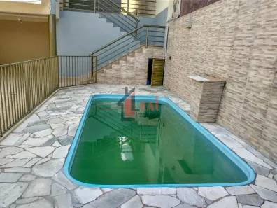 Casa com 3 Quartos para alugar, 200m² no Centro, Presidente Prudente