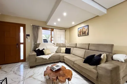 Casa com 4 Quartos à venda, 185m² no Espírito Santo, Porto Alegre