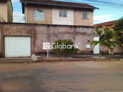 Casa com 3 Quartos à venda, 159m² no Jardim Panorama, Montes Claros
