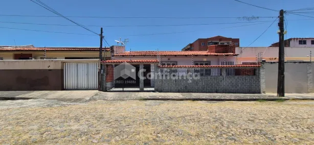 Casa com 4 Quartos à venda, 330m² no Amadeu Furtado, Fortaleza