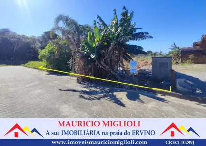Lote/Terreno à venda, 300m² no Praia do Ervino, São Francisco do Sul